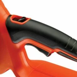 BLACK & DECKER Tronçonneuse Sans Fil - 30 Cm - 36 V - 2 Ah - 5 M/s - Griffe 5 Dents - Réservoir De 110 Ml Transparent (GKC3630L20-QW) 10 BLACK & DECKER Tronçonneuse Sans Fil - 30 Cm - 36 V - 2 Ah - 5 M/s - Griffe 5 Dents - Réservoir De 110 Ml Transparent (GKC3630L20-QW) -Tronçonneuse et accessoire Soldes 2022 13949996 4
