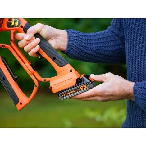 BLACK & DECKER Coupe-branches ALLIGATOR 15 Cm - Sans Fil Avec 1 Batterie 18V 2Ah - BLACK+DECKER GKC1000L-QW 7 BLACK & DECKER Coupe-branches ALLIGATOR 15 Cm - Sans Fil Avec 1 Batterie 18V 2Ah - BLACK+DECKER GKC1000L-QW – Image 5