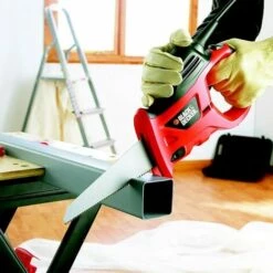 Scie Egoïne BLACK & DECKER KS880EC 400W / 230V Pare Lame Intégrée Design Ergonomique -Tronçonneuse et accessoire Soldes 2022 5541075 3