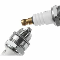 TINOR Bougie D'allumage L7t De Tronçonneuse Et Débroussailleuse Pour Moteur à Deux Temps,430/520 Accessoires Bougie，Accessoires Pour Scie à Chaîne Husqvarna，2pcs -Tronçonneuse et accessoire Soldes 2022 64029833 3